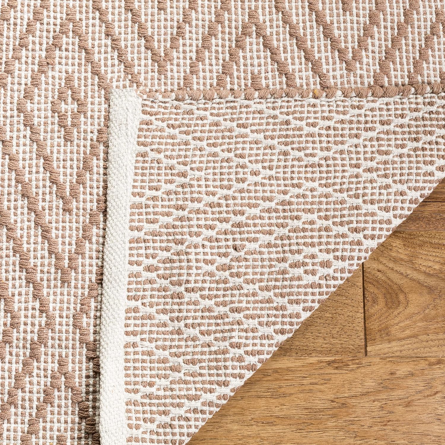 Beige & Ivory 3' x 5' Handmade Cotton Accent Rug O381423