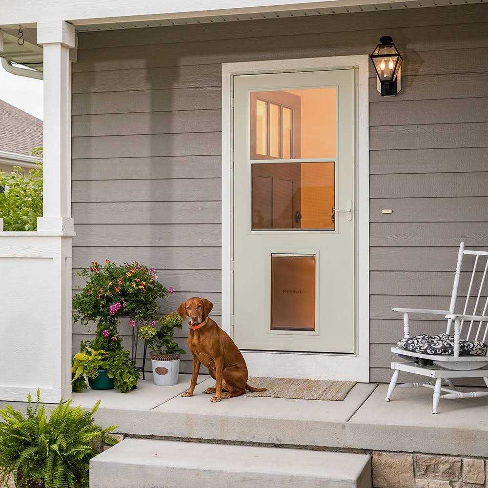 Pet Storm Door W92120