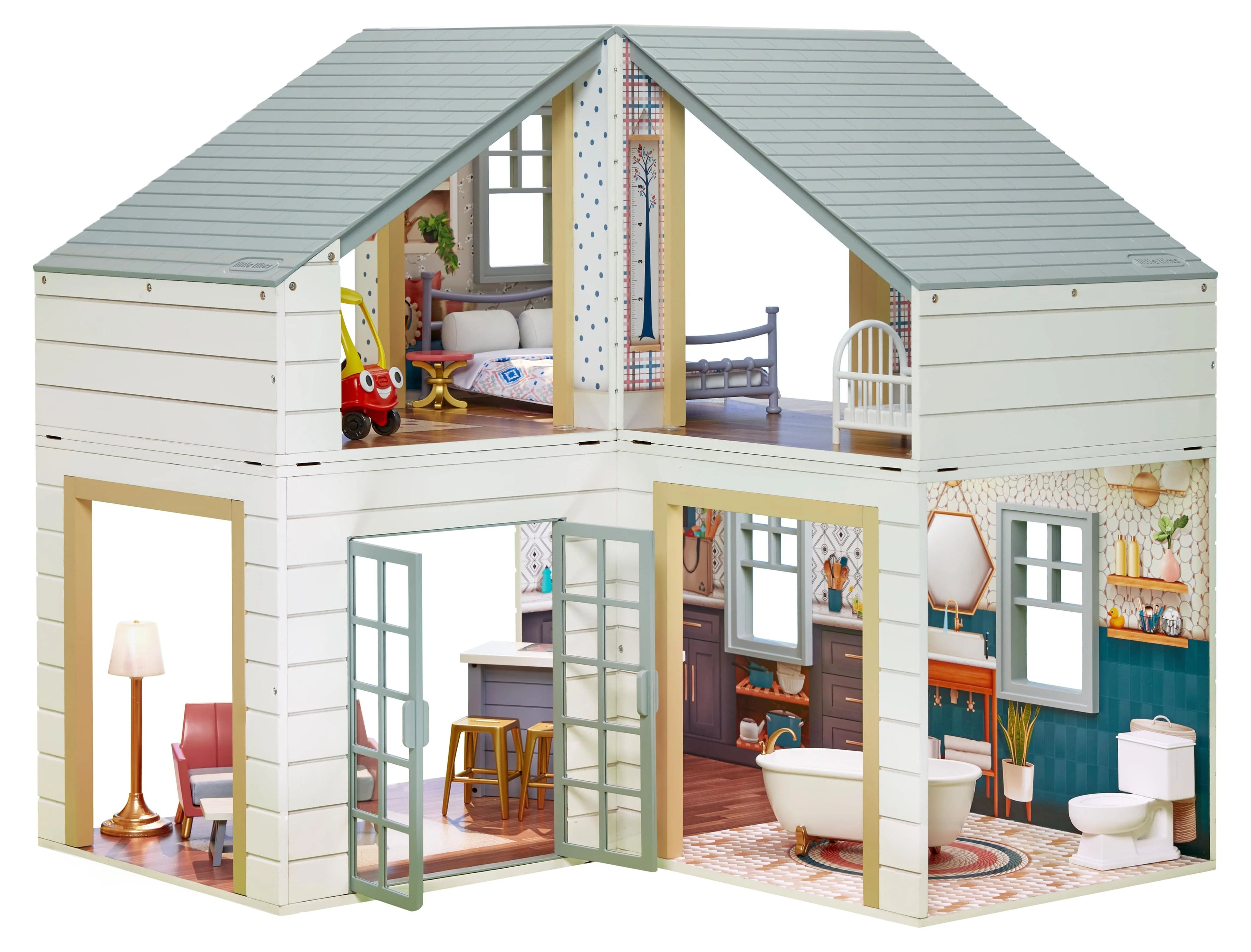 Real Wood Dollhouse with 14 Accessories R45220