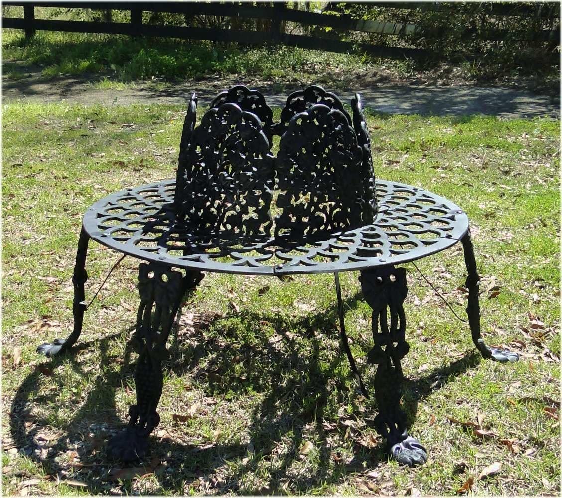 Vintage Replica Outdoor Bench V946