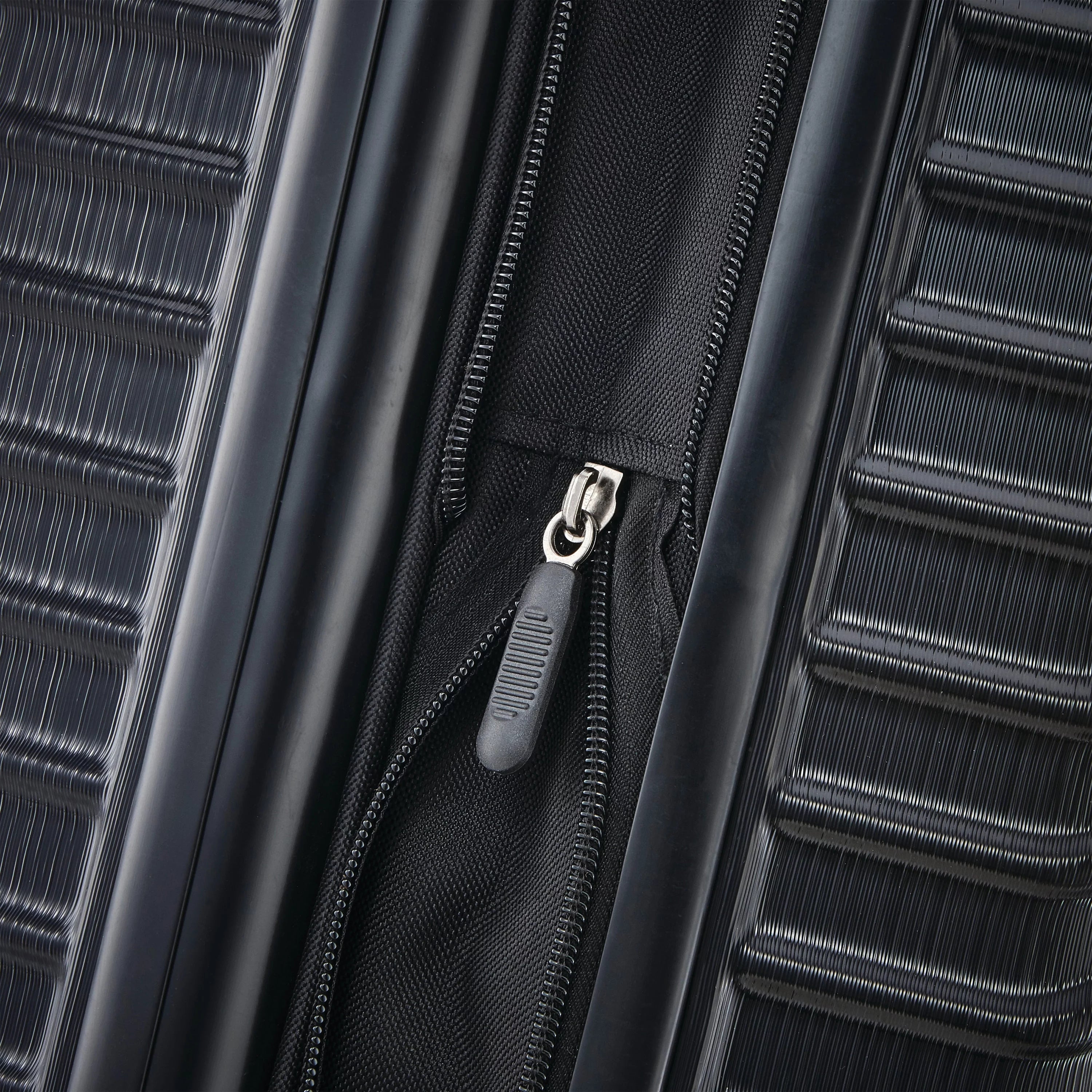 21-inch Hardside Spinner Carry-On Luggage K403