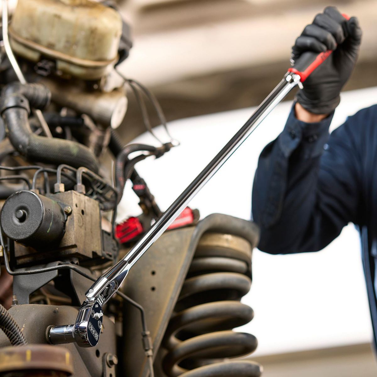 1/2 in. Drive 26 in. Long Locking Flex Ratchet with Comfort Grip Q382