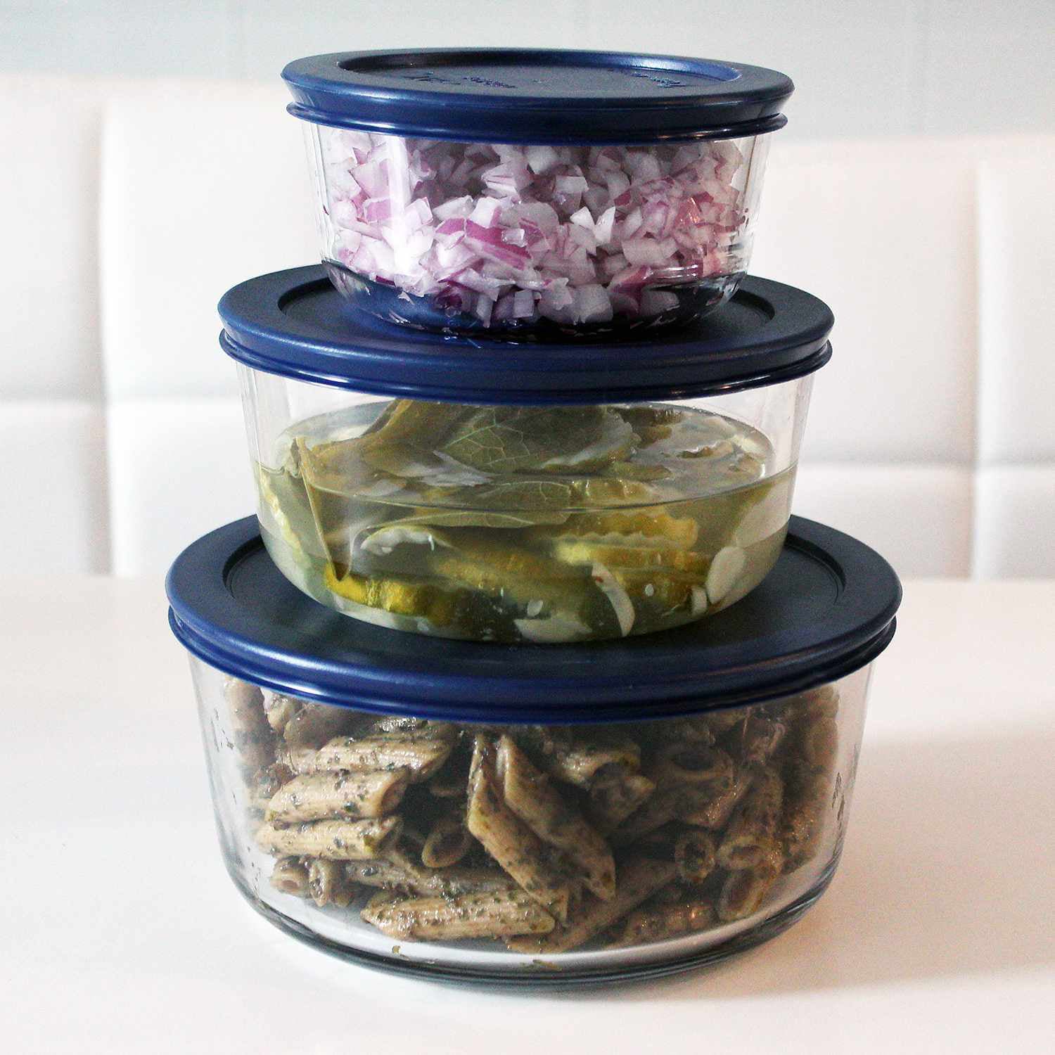 4 Cup Round Clear Storage Dish with Blue Lid, Pack of 4 E3771