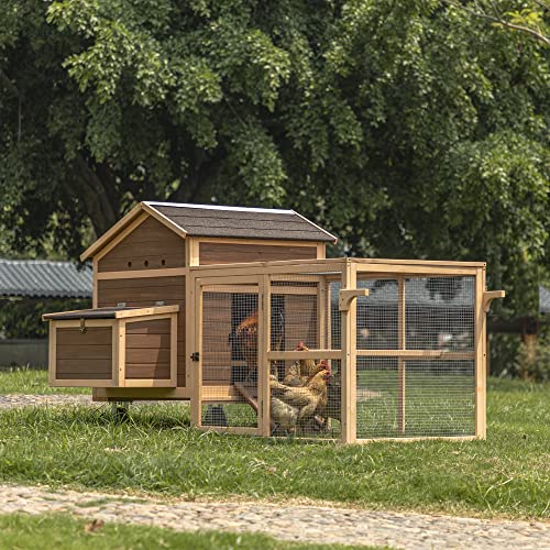 Mobile Hen House with Removable Bottom and Wheels D933