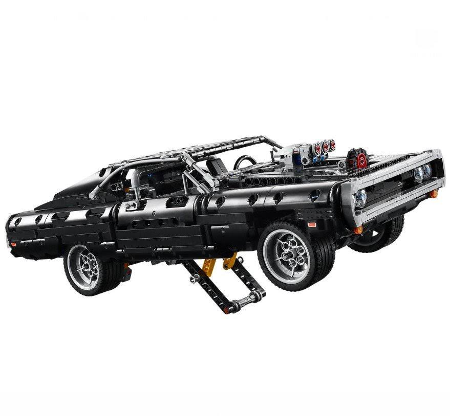 LEGO Technic Fast & Furious Dodge Charger Race Car Building Set T723624