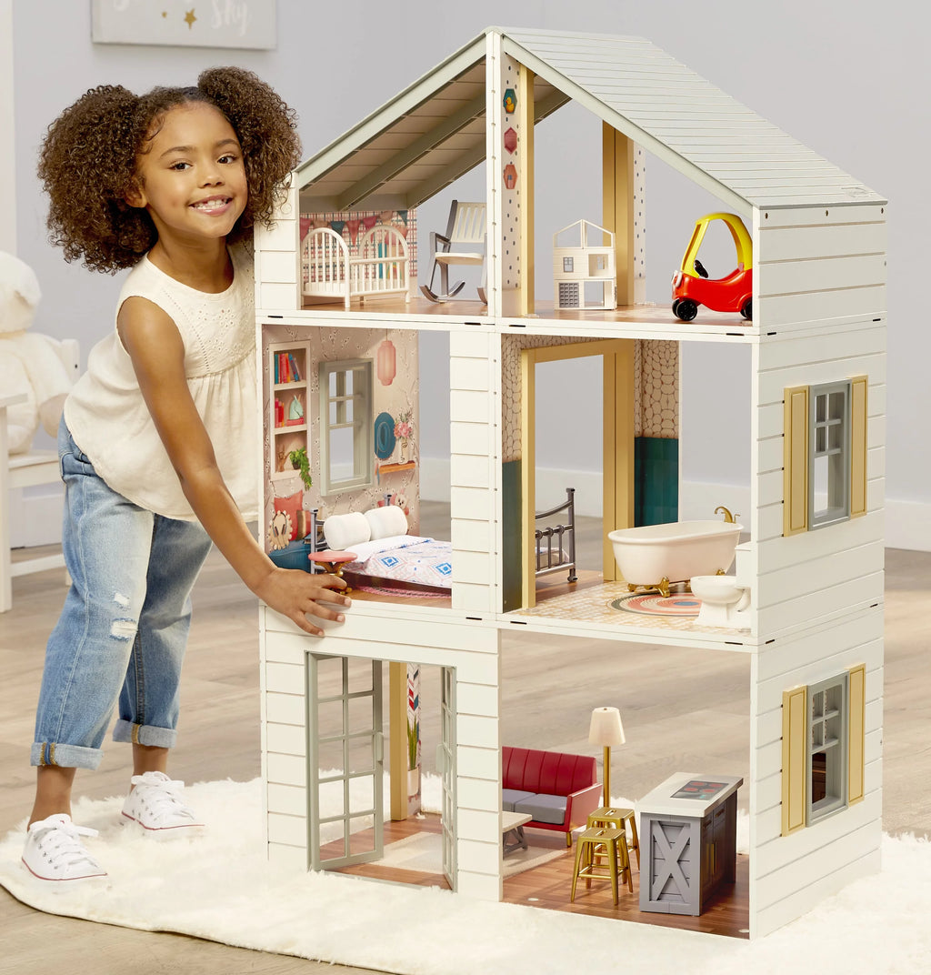 Real Wood Dollhouse with 14 Accessories R45220