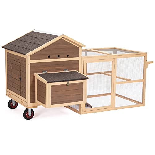 Mobile Hen House with Removable Bottom and Wheels D933
