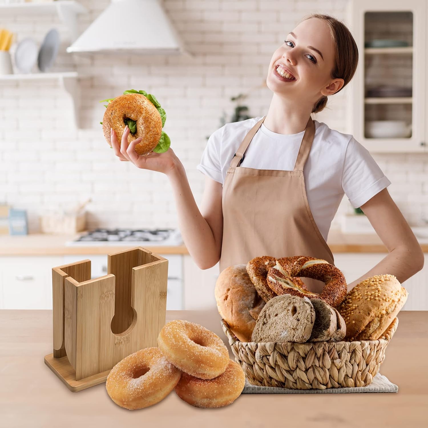 Bamboo Bagel Slicer with Anti-Slip Silicone Base M422932