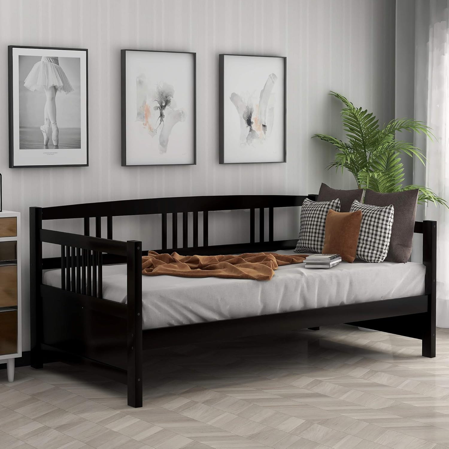 Twin Size Solid Wood Daybed B6263